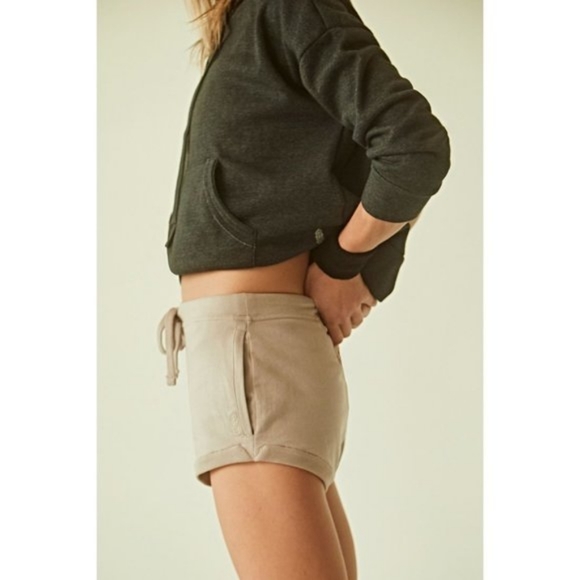 FP Movement Free People Where The Wind Blow Shorts Cashmere Pink Size Medium - Picture 16 of 16